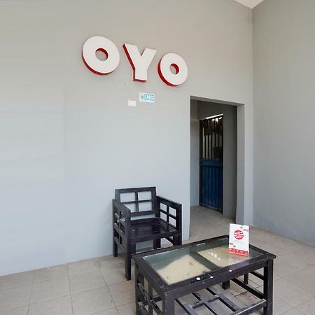 Oyo 1316 Mentari Family Homestay Probolinggo Kültér fotó