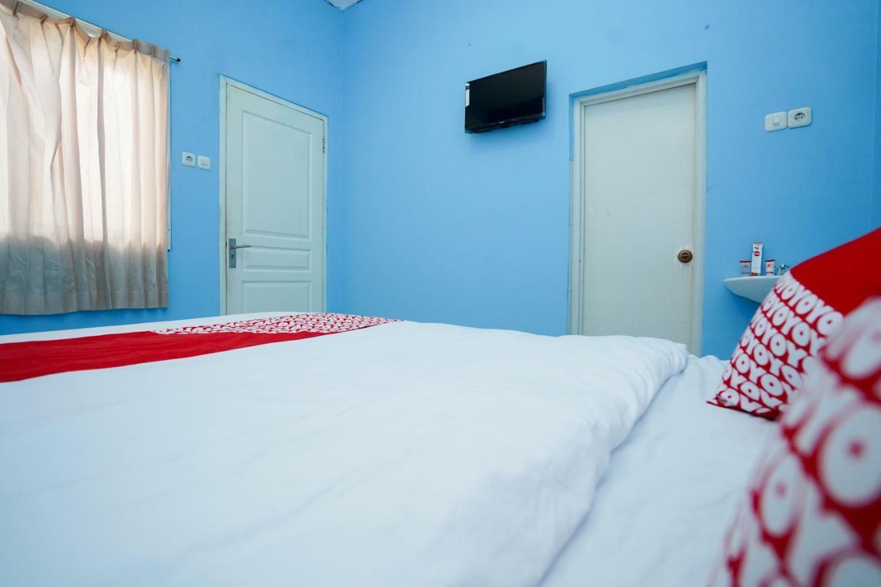 Oyo 1316 Mentari Family Homestay Probolinggo Kültér fotó